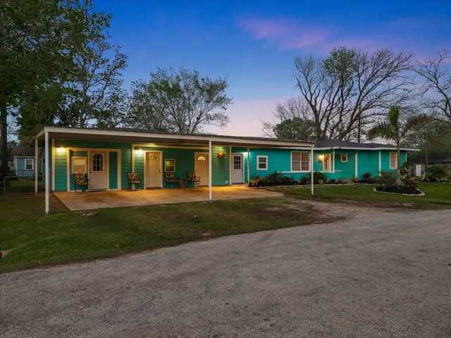 $1,399,999 | 4119 Houx Street, Bacliff, TX 77518
