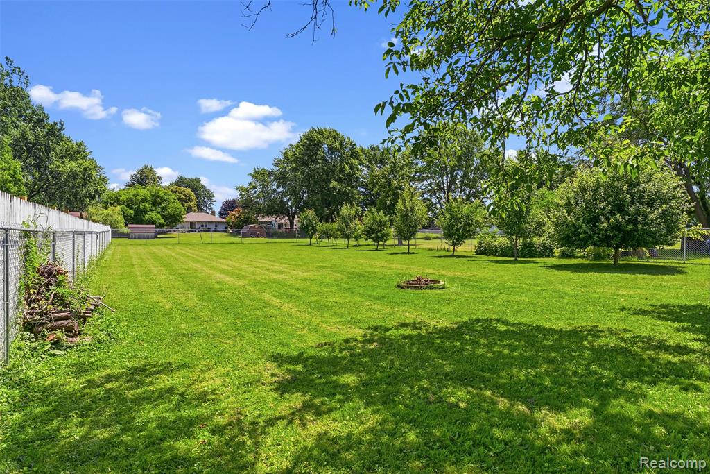 1709 Michigan Avenue Bay City, MI 48708 - Photo 36 of 42