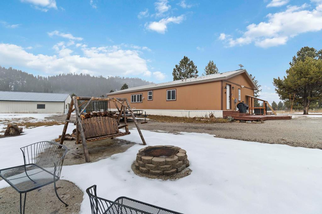 9592 Packer John Road Cascade, ID 83611 - Photo 26 of 34