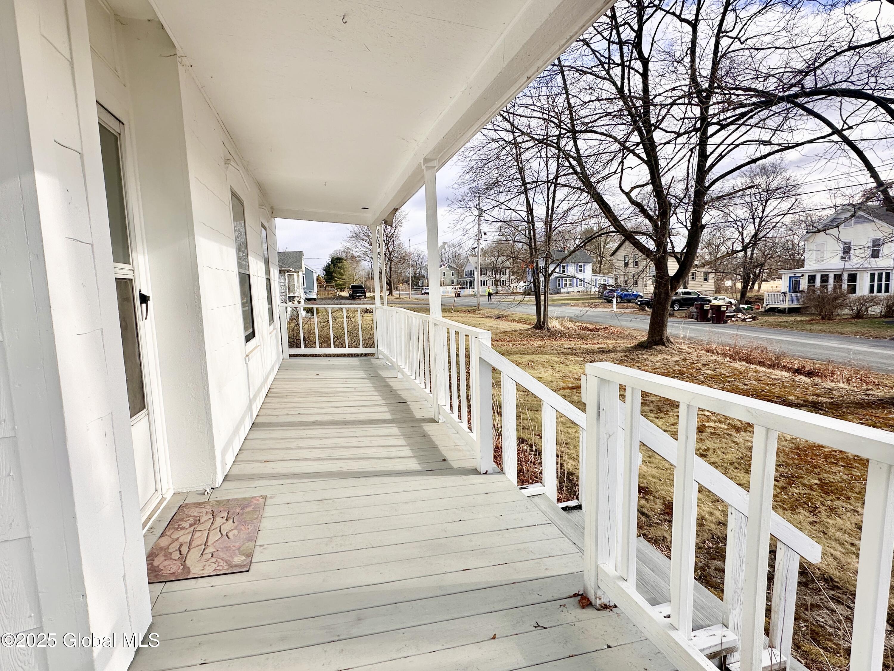 11 Footbridge Road Hudson, NY 12534 - Photo 4 of 39 IMG_6637