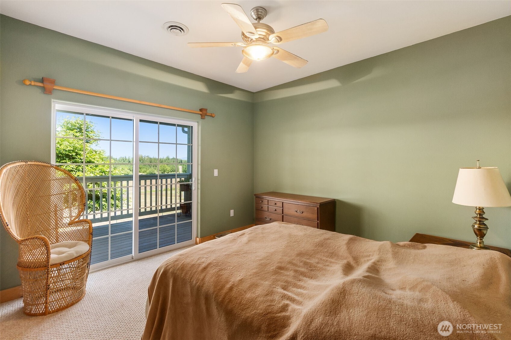225 Maw Road Toledo, WA 98591 - Photo 11 of 34 a bedroom with a bed and a window