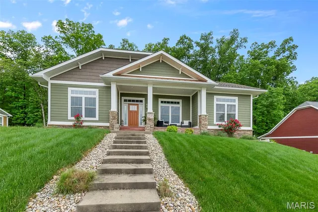 $420,000 | 2325 Brister Hill Drive, Cape Girardeau, MO 63701