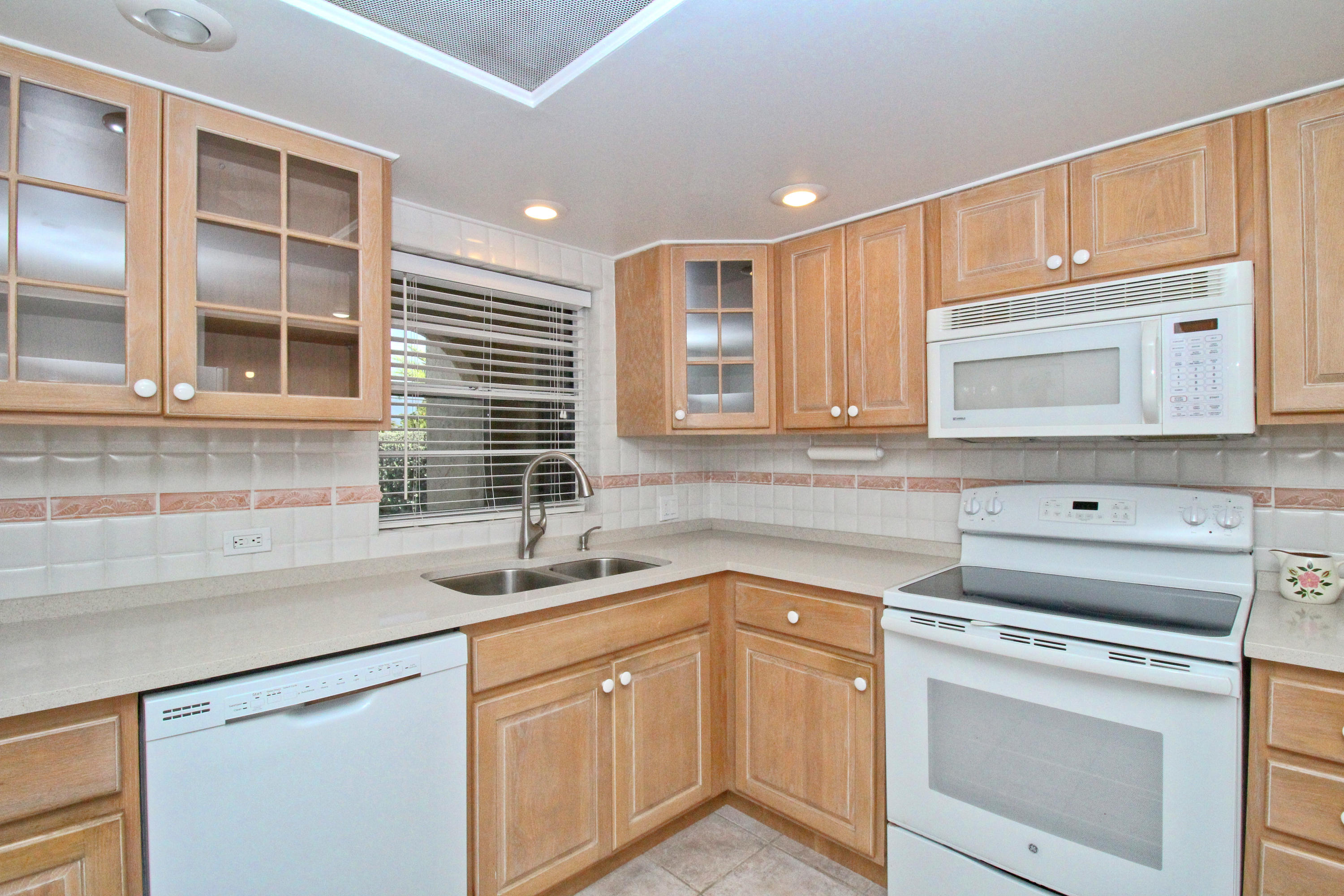 423 Sombrero Beach Road, Unit 1 Marathon, FL 33050 - Photo 11 of 50 Copy of IMG_0870