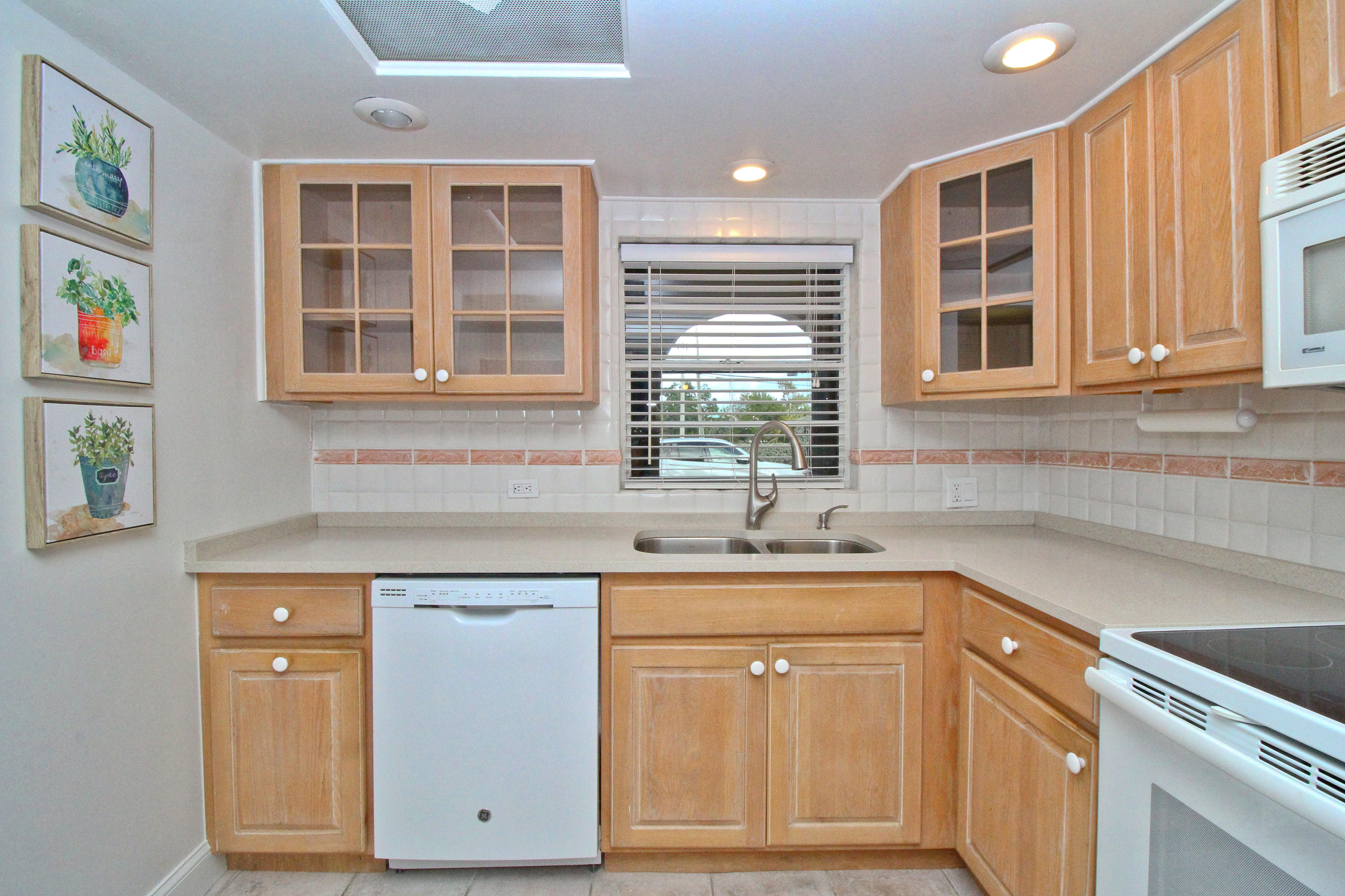 423 Sombrero Beach Road, Unit 1 Marathon, FL 33050 - Photo 41 of 50 IMG_0892