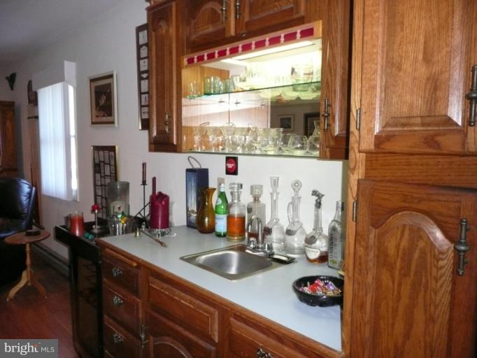 5723 Morris Neck Road Cambridge, MD 21613 - Photo 11 of 30 Recreation Room Wet Bar