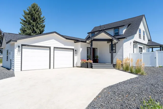 $749,000 | 1922 South Donwood Street, Greenacres, WA 99016