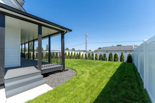 $749,000 | 1922 South Donwood Street, Greenacres, WA 99016