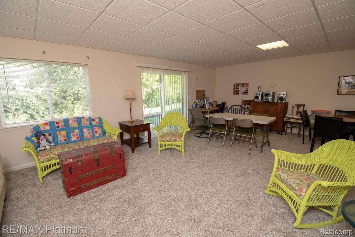 950 Spirea, Unit 36 Howell, MI 48843 - Photo 23 of 27 DSC_1463.jpg