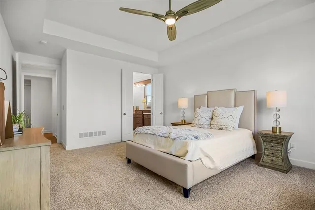 $757,325 | 25212 West 92nd Street, Lenexa, KS 66227