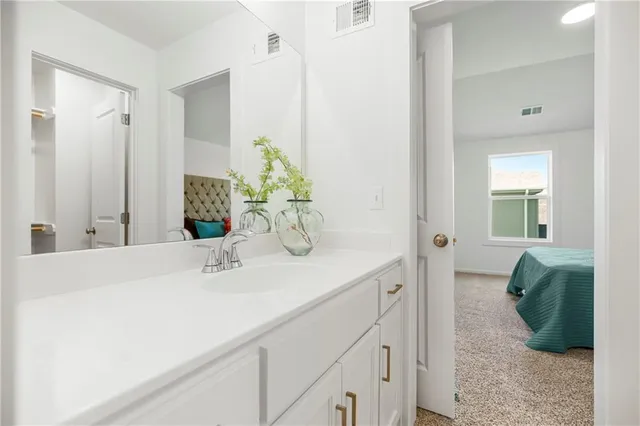 $757,325 | 25212 West 92nd Street, Lenexa, KS 66227