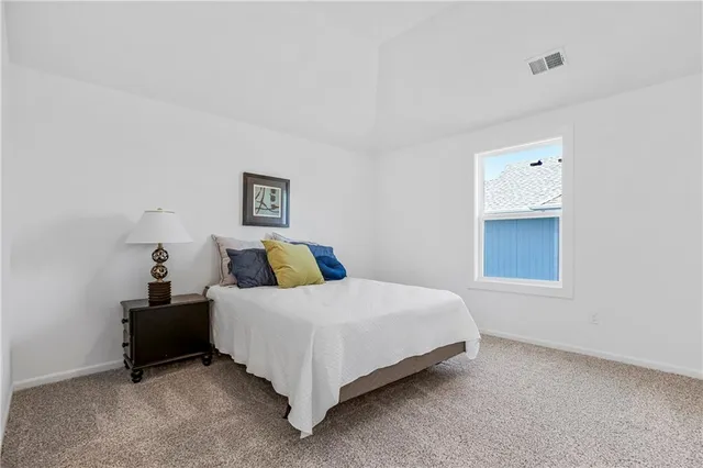 $757,325 | 25212 West 92nd Street, Lenexa, KS 66227