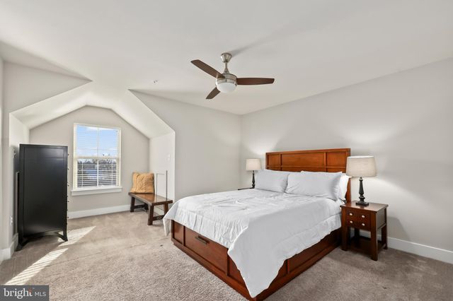 $1,100,000 | 1715 13th Road South, Arlington, VA 22204