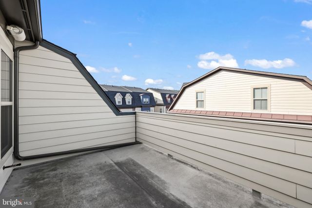 $1,100,000 | 1715 13th Road South, Arlington, VA 22204