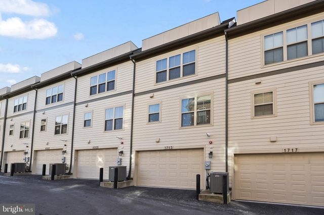 $1,100,000 | 1715 13th Road South, Arlington, VA 22204