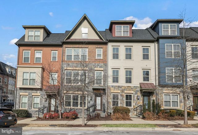 $1,100,000 | 1715 13th Road South, Arlington, VA 22204