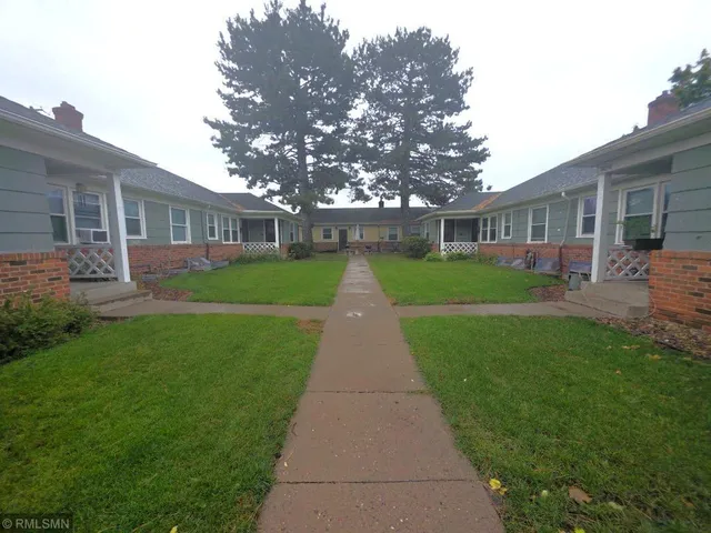 $1,175 | 2056 Bayard Avenue, St. Paul, MN 55116