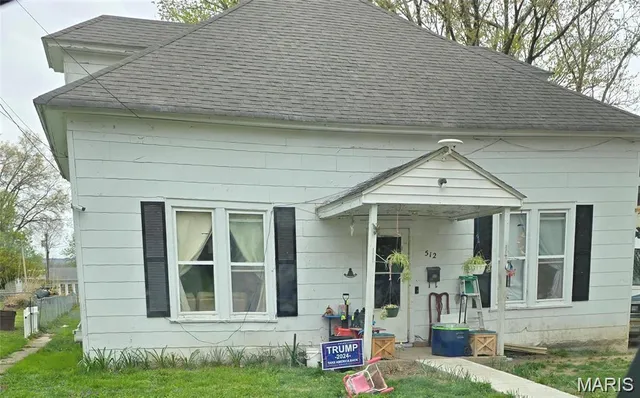 $75,000 | 512 North 3rd Street, Elsberry, MO 63343