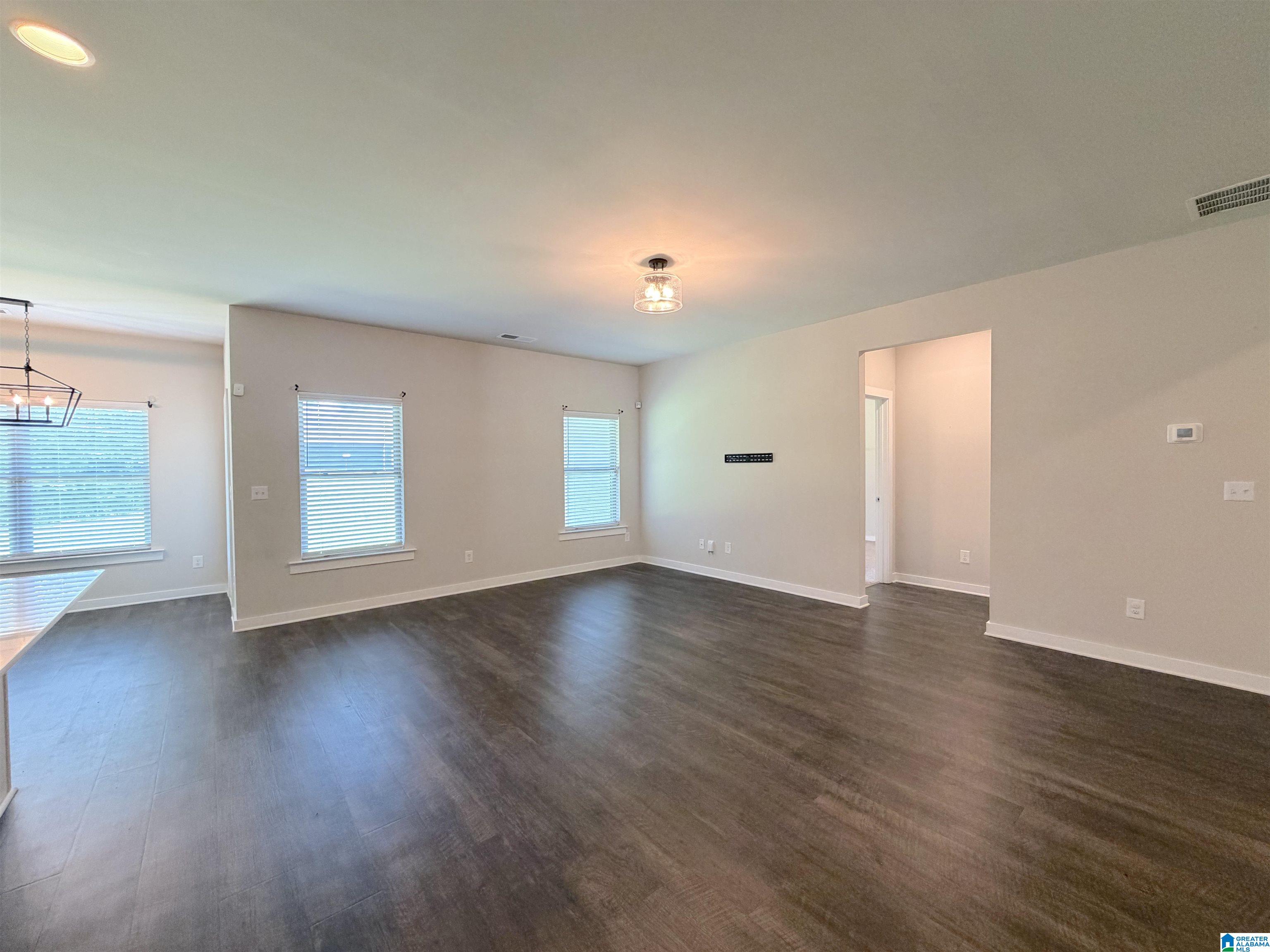 65 Ridgeview Circle Jemison, AL 35085 - Photo 6 of 41