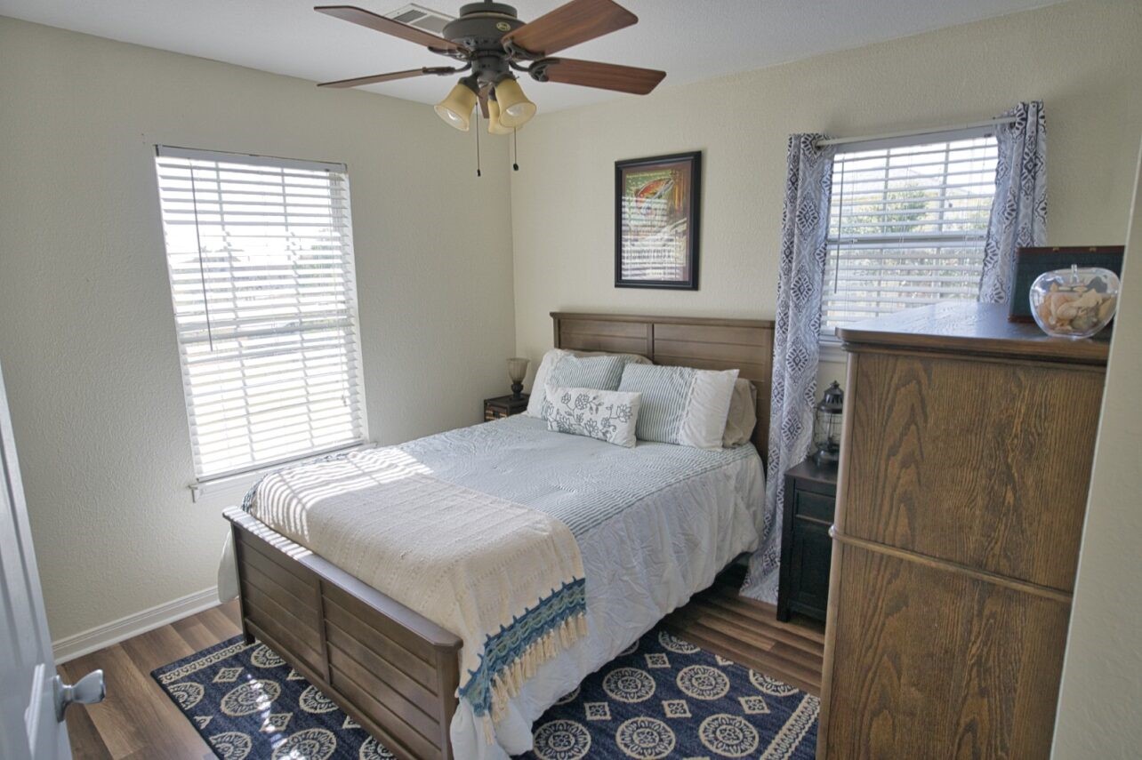 763 Gulfview North Sargent, TX 77414 - Photo 18 of 38 Bedroom 2
