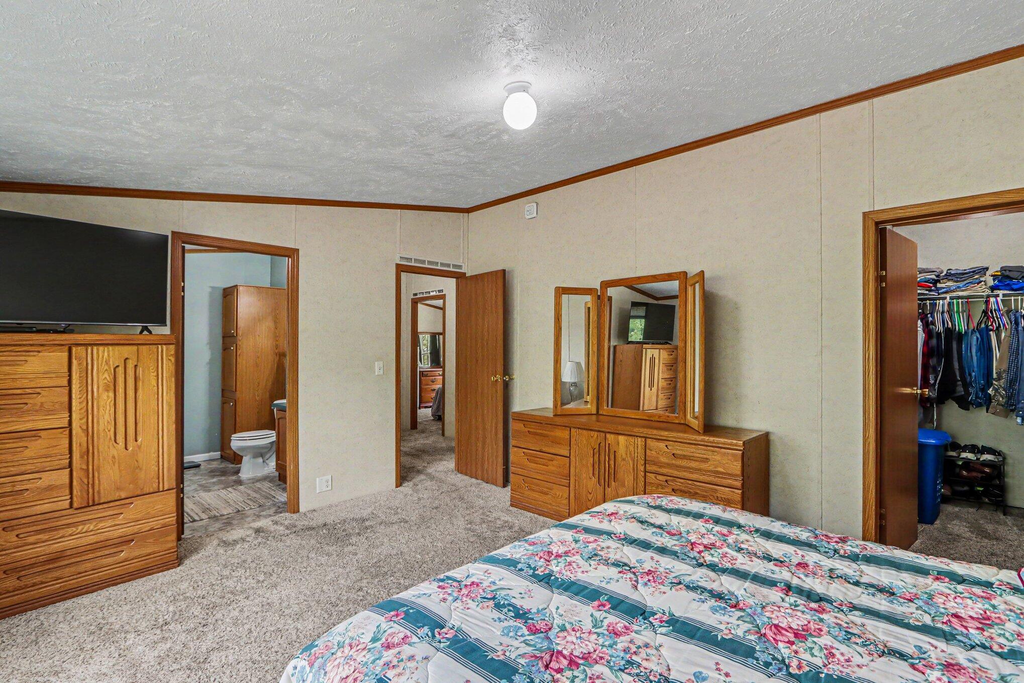 52800 Boone Road Three Rivers, MI 49093 - Photo 15 of 26 015_file_5950