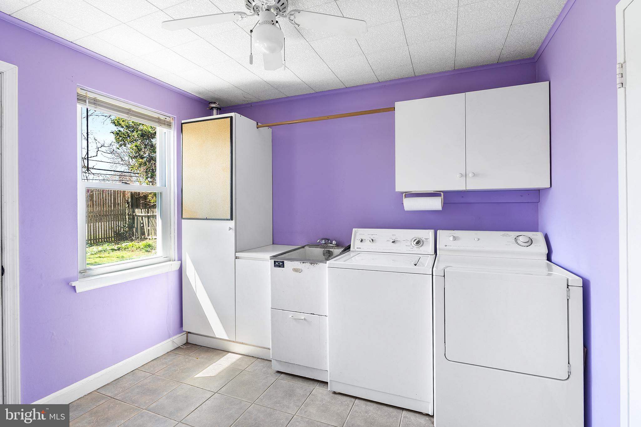 718 Dale Road Huntingdon Valley, PA 19006 - Photo 21 of 25 Mud / Laundry Room off of Garage