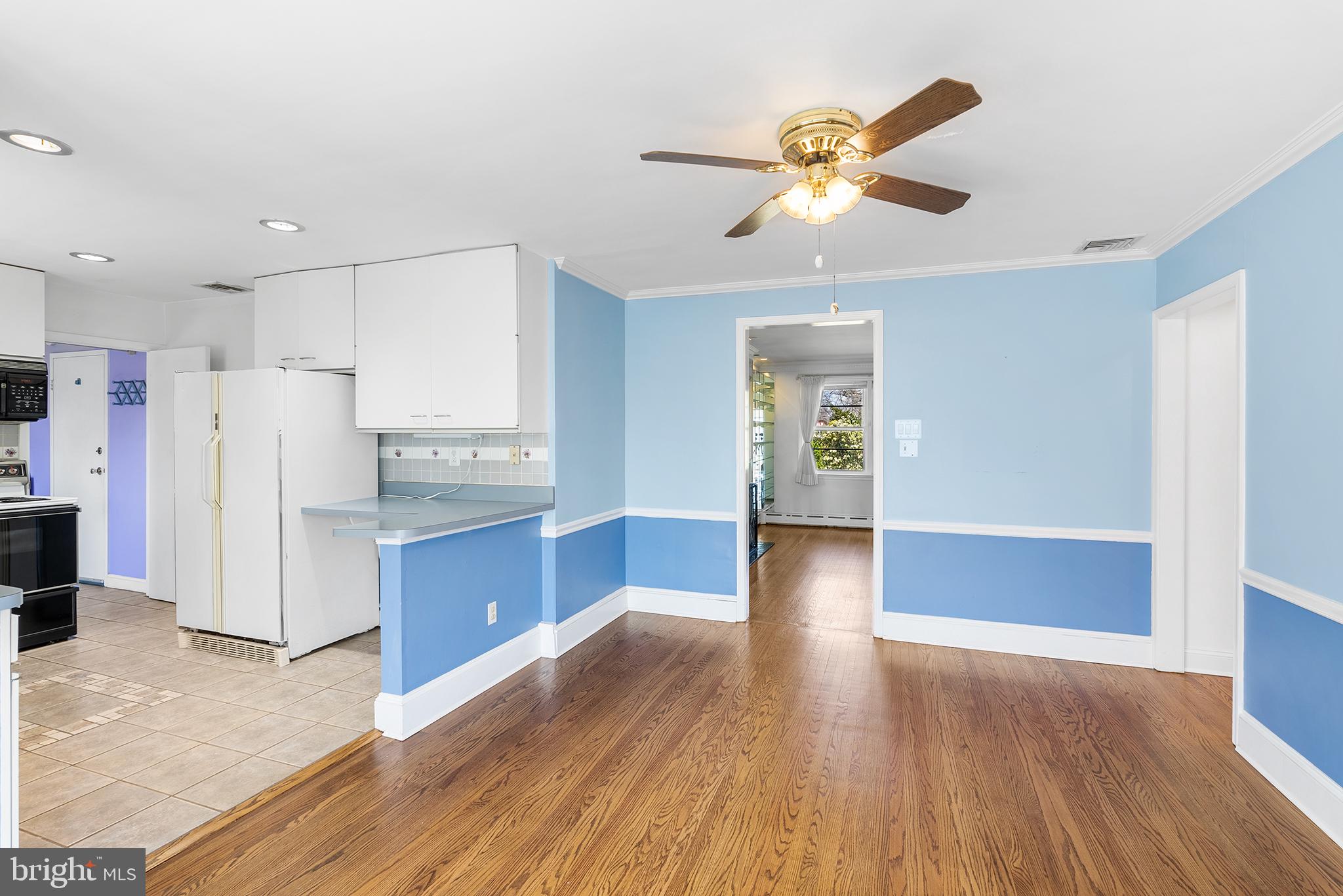 718 Dale Road Huntingdon Valley, PA 19006 - Photo 5 of 25 Dining Room
