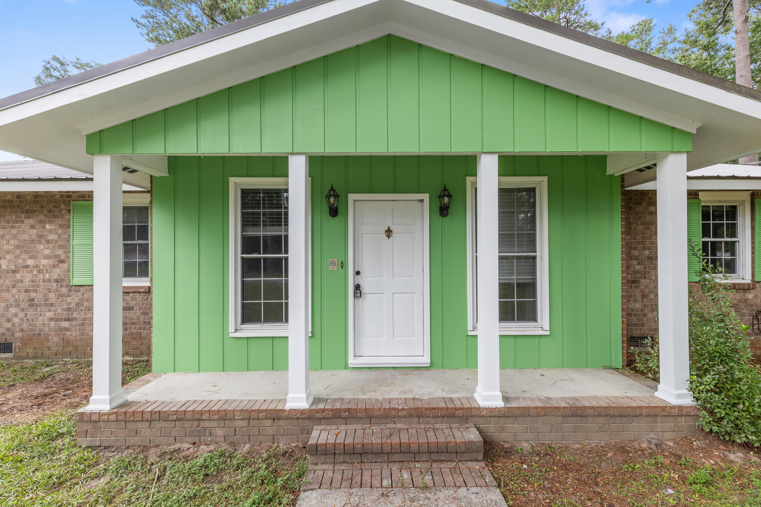 1718 Goshen Road Augusta, GA 30906 - Photo 4 of 41 2025-08-14_1718_goshen_rd-srm-04