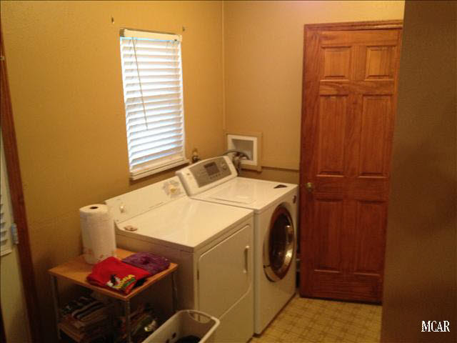 1369 Longfellow Drive Temperance, MI 48182 - Photo 11 of 20 1st floor Laundry