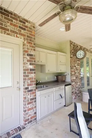 $452,500 | 115 Fox Run Drive, Natchitoches, LA 71457