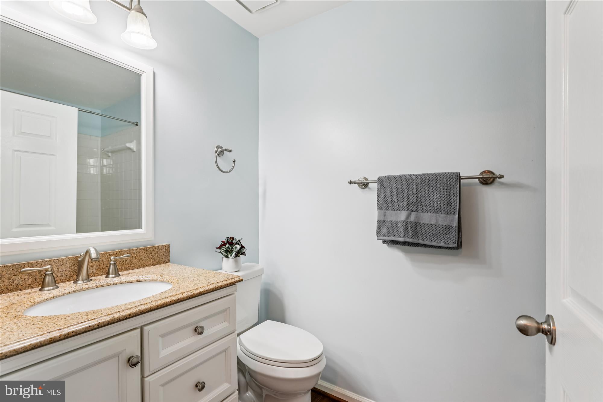 5832 Wyndham Circle, Unit 104 Columbia, MD 21044 - Photo 16 of 35 Primary Bath