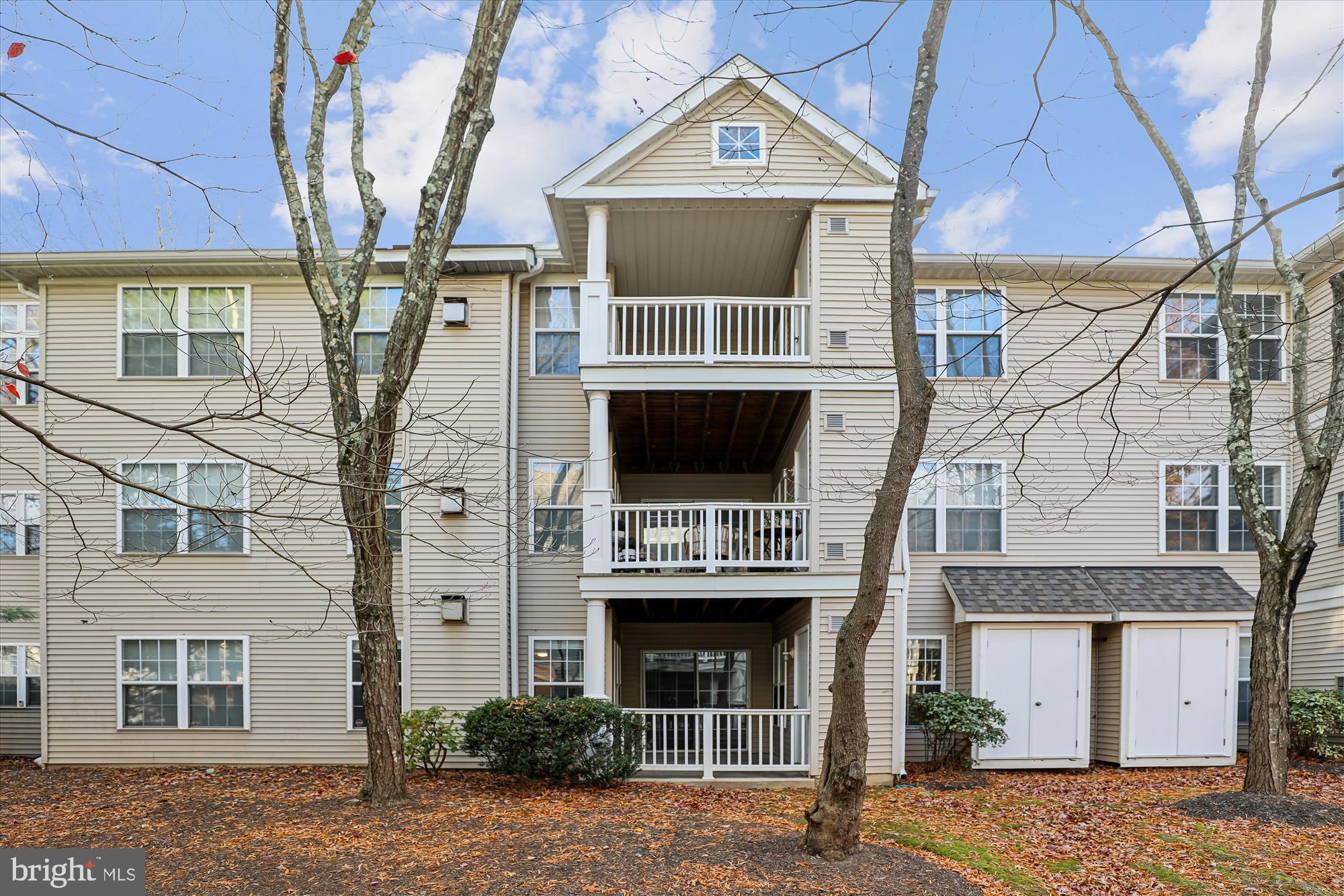 5832 Wyndham Circle, Unit 104 Columbia, MD 21044 - Photo 24 of 35 Back Elevation
