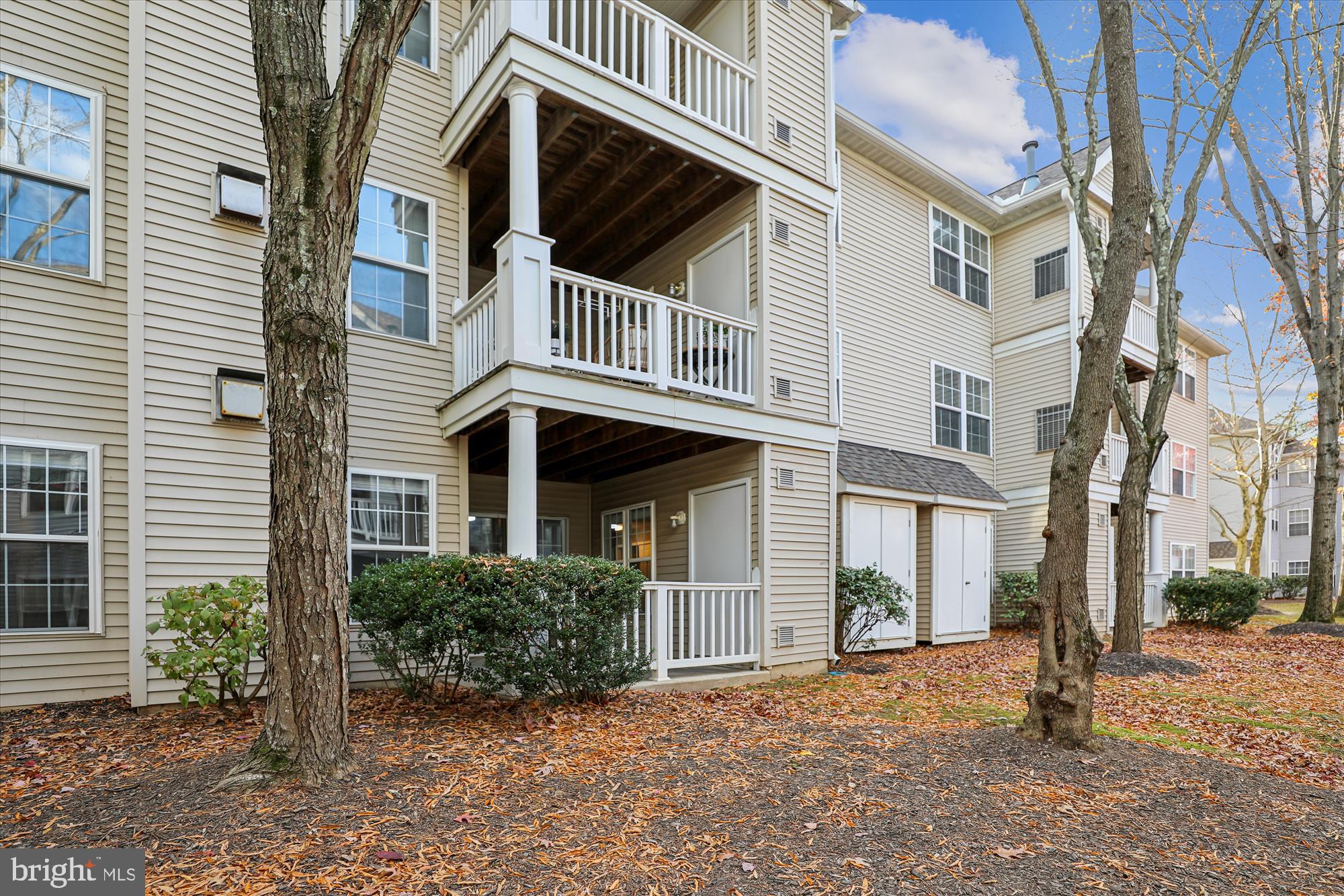5832 Wyndham Circle, Unit 104 Columbia, MD 21044 - Photo 25 of 35 Back Elevation