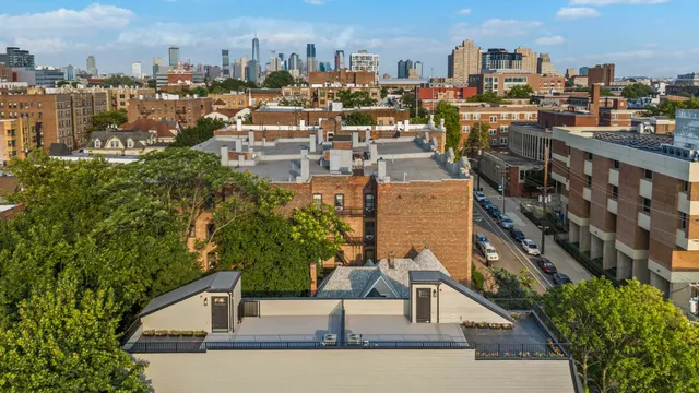 $599,900 | 124 Glenwood Avenue, Unit 3, Jersey City, NJ 07306