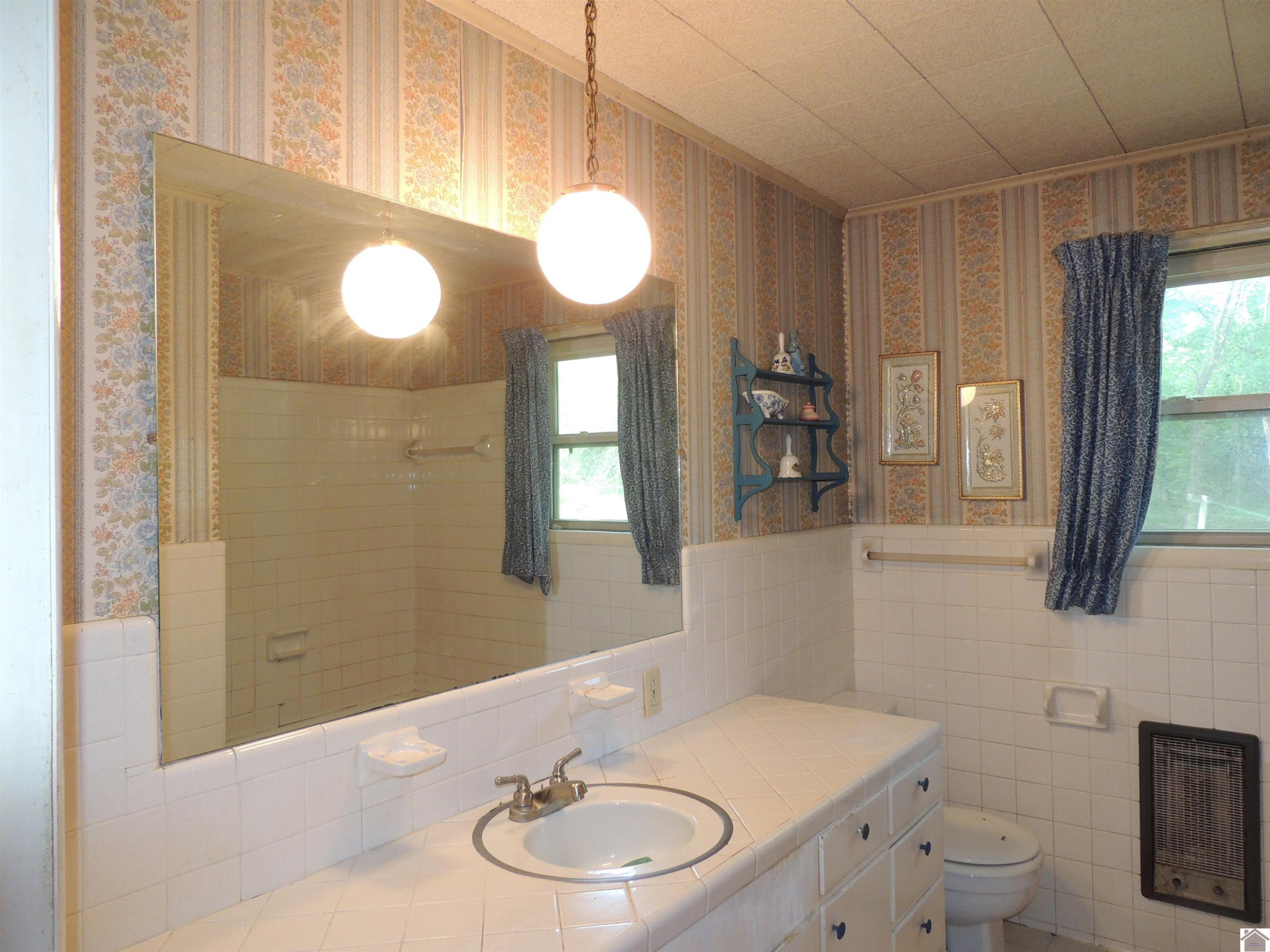 616 Stewart Road Wingo, KY 42088 - Photo 12 of 19 FULL BATH