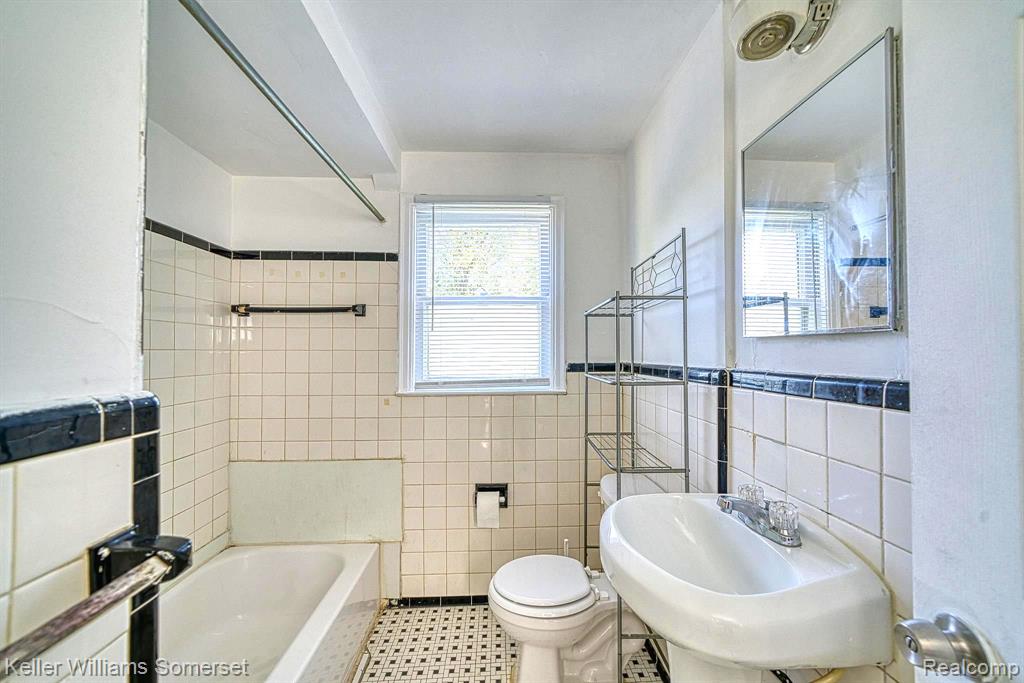 7760 Evergreen Road Detroit, MI 48228 - Photo 17 of 20
