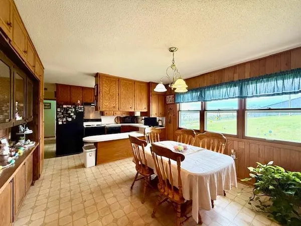 $424,900 | 15497 Meiners Road, Caledonia, MN 55921