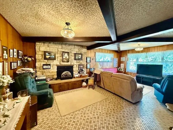 $424,900 | 15497 Meiners Road, Caledonia, MN 55921