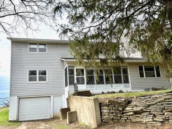 15497 Meiners Road Caledonia, MN 55921 - Photo 3 of 31