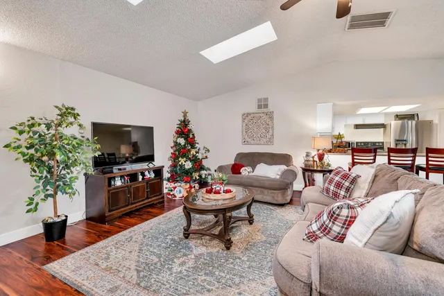 $749,900 | 2893 Helm Avenue, Clovis, CA 93612