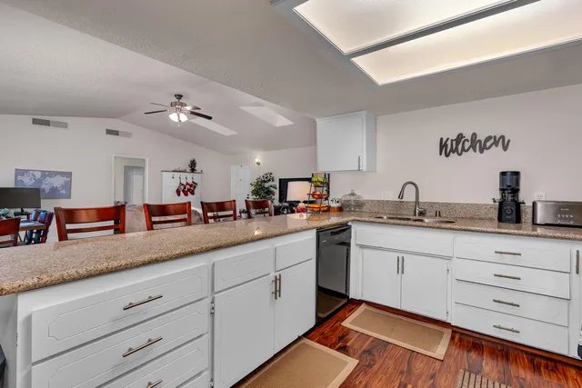 $749,900 | 2893 Helm Avenue, Clovis, CA 93612