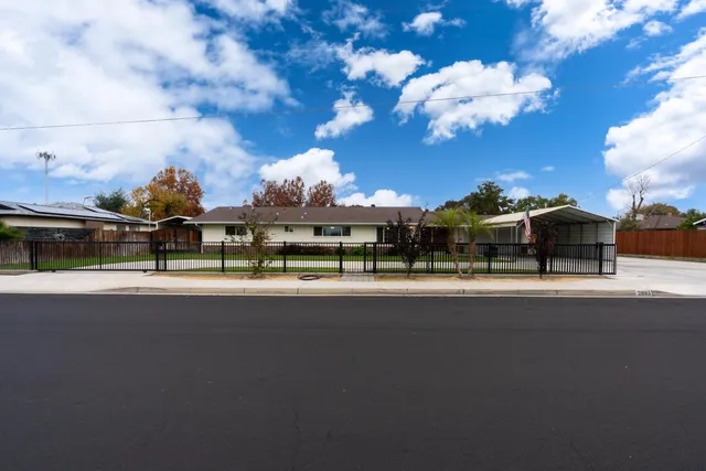$749,900 | 2893 Helm Avenue, Clovis, CA 93612