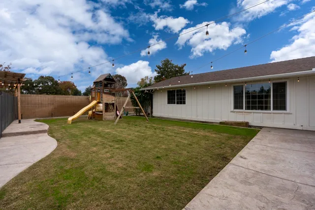 $749,900 | 2893 Helm Avenue, Clovis, CA 93612