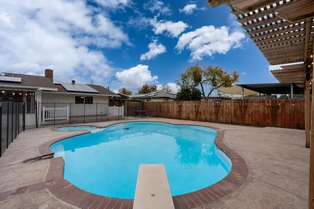 $749,900 | 2893 Helm Avenue, Clovis, CA 93612