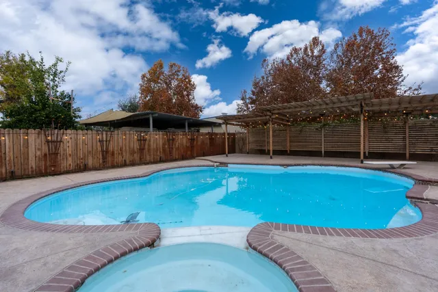 $749,900 | 2893 Helm Avenue, Clovis, CA 93612