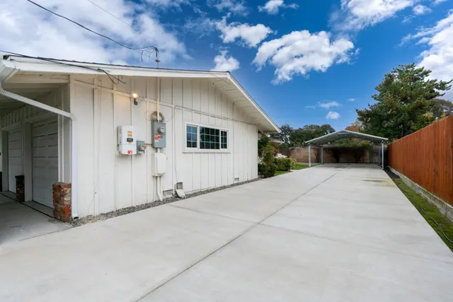 $749,900 | 2893 Helm Avenue, Clovis, CA 93612