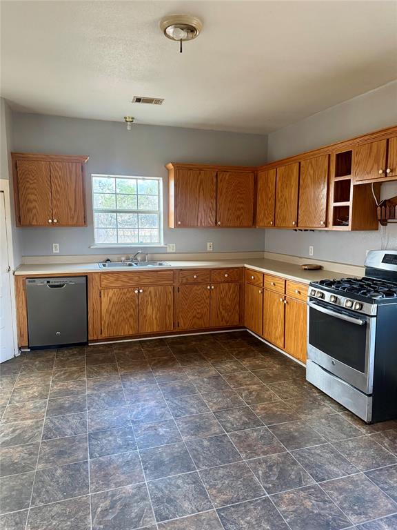 367 5th Street Deport, TX 75435 - Photo 5 of 15