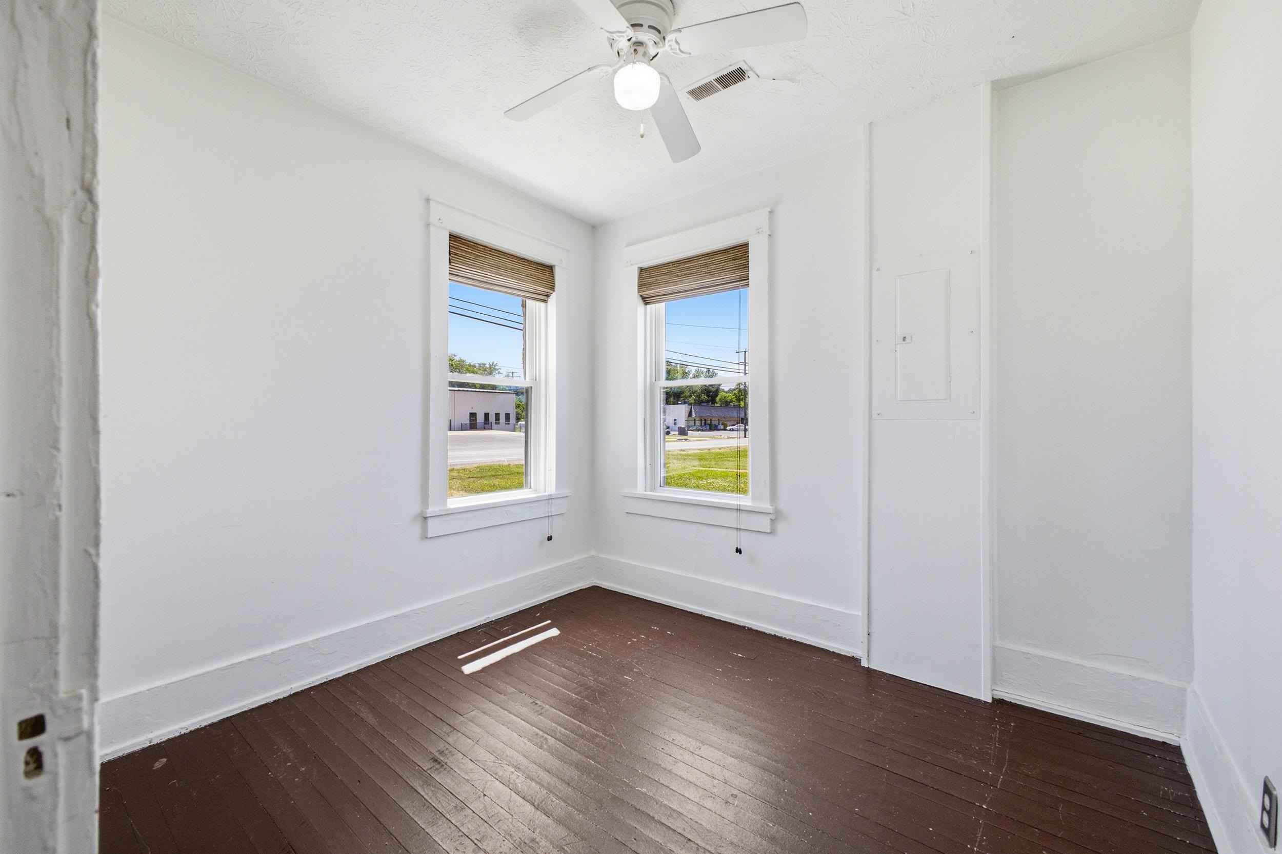 108 3rd Street Grottoes, VA 24441 - Photo 12 of 29