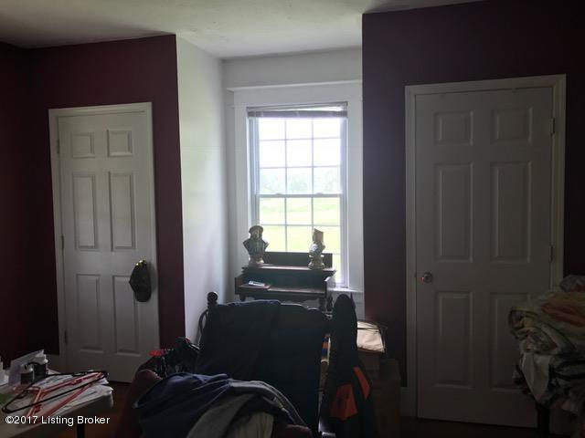 7661 Plum Run Road Bloomfield, KY 40008 - Photo 3 of 41 Living Room