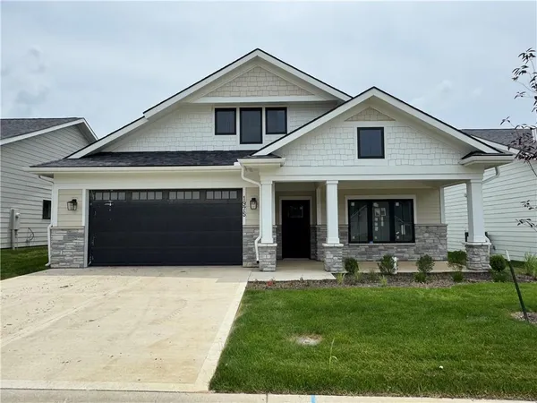 $425,000 | 1975 Harvest Road, Liberty, MO 64068