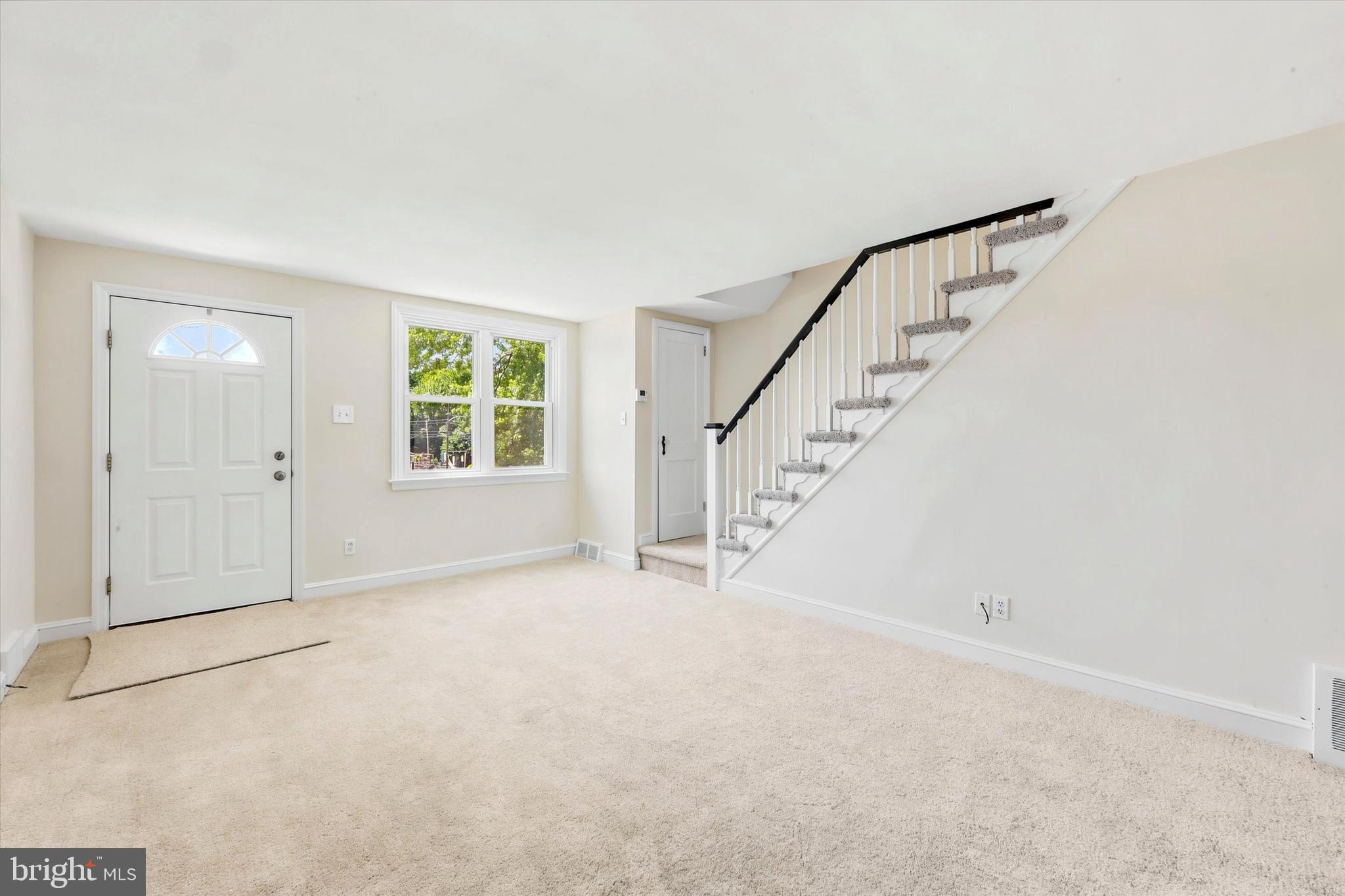 1129 Stratford Road Glenolden, PA 19036 - Photo 2 of 25 Living Room natural light